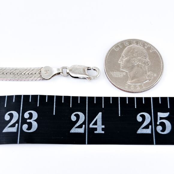 Vintage Sterling Silver 925 Wide Flat Italian Herringbone Chain Necklace 24” - Picture 5 of 6